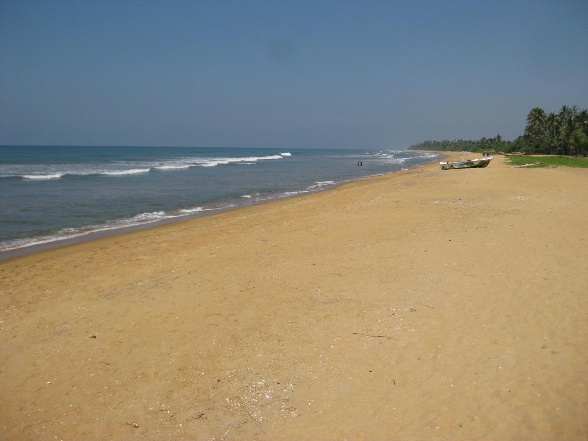 Blue Spring Hotel Wadduwa Exterior photo