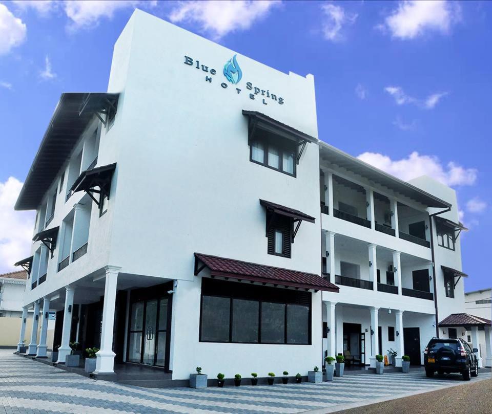 Blue Spring Hotel Wadduwa Exterior photo